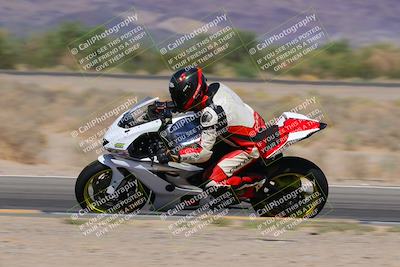 media/Oct-01-2023-SoCal Trackdays (Sun) [[4c570cc352]]/Turn 15 Inside (140pm)/